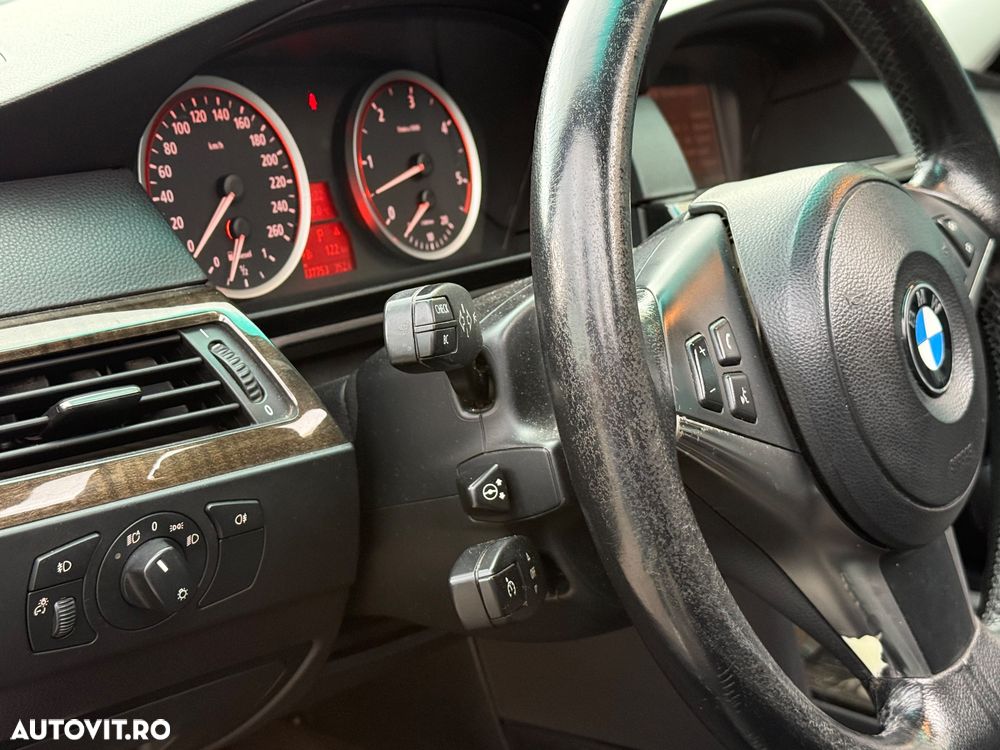 BMW Seria 5 535d Aut. - 23
