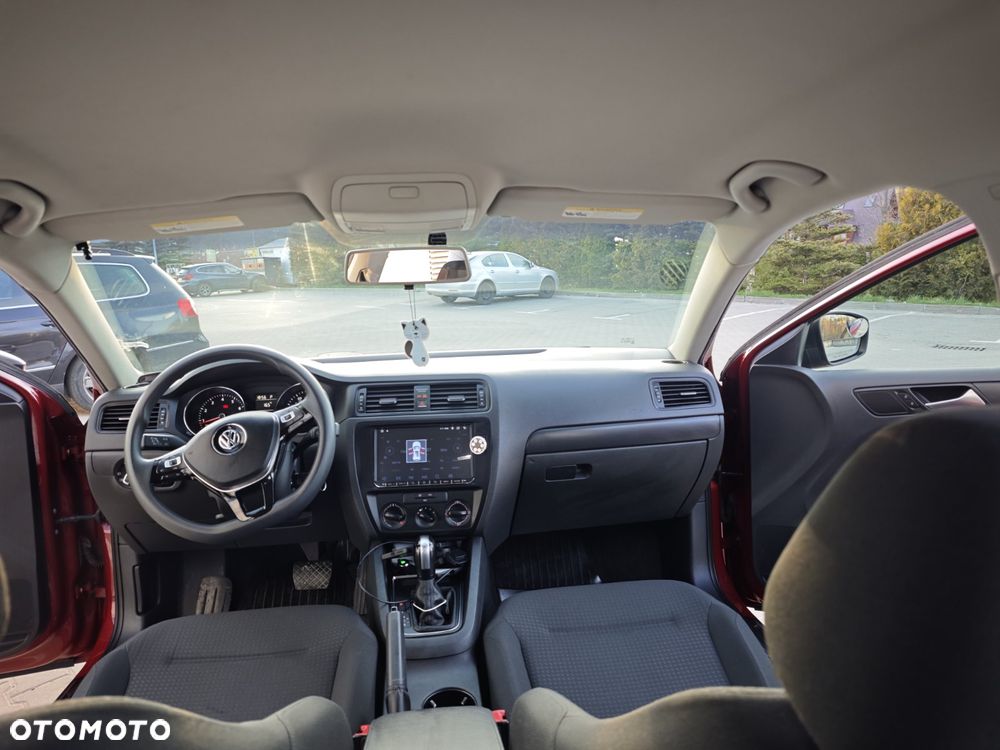 Volkswagen Jetta - 19