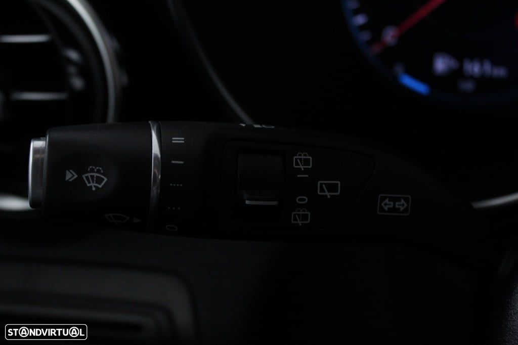 Mercedes-Benz GLC 300 e 4Matic - 25
