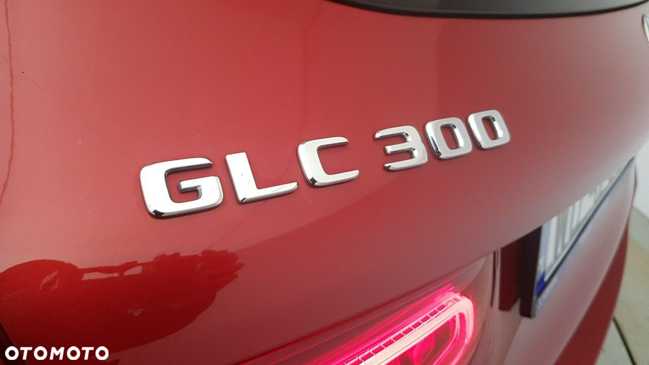 Mercedes-Benz GLC - 17
