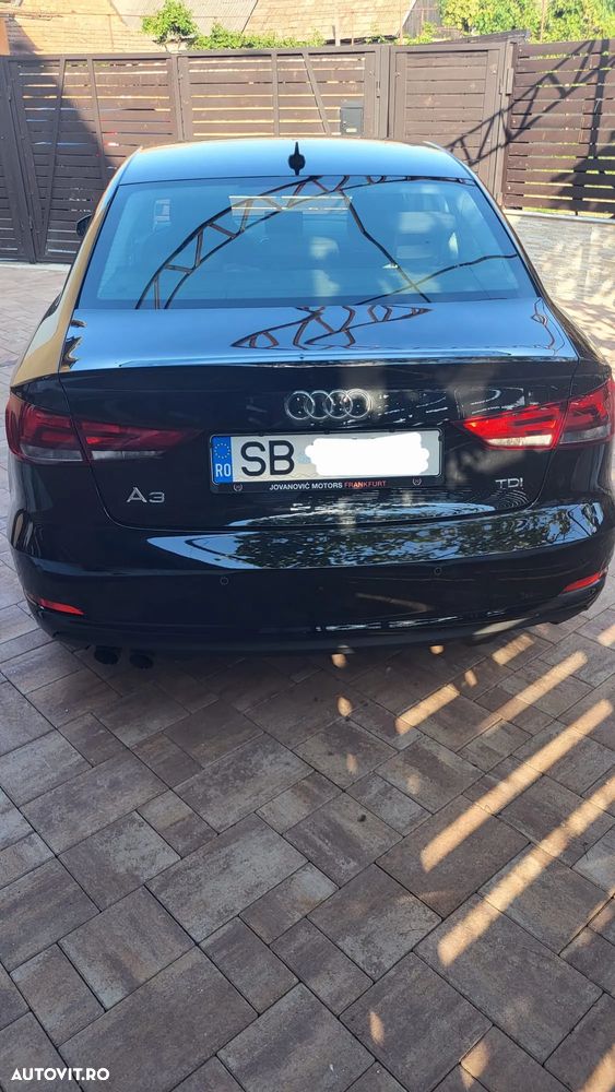 Audi A3 2.0 TDI Ambiente - 2