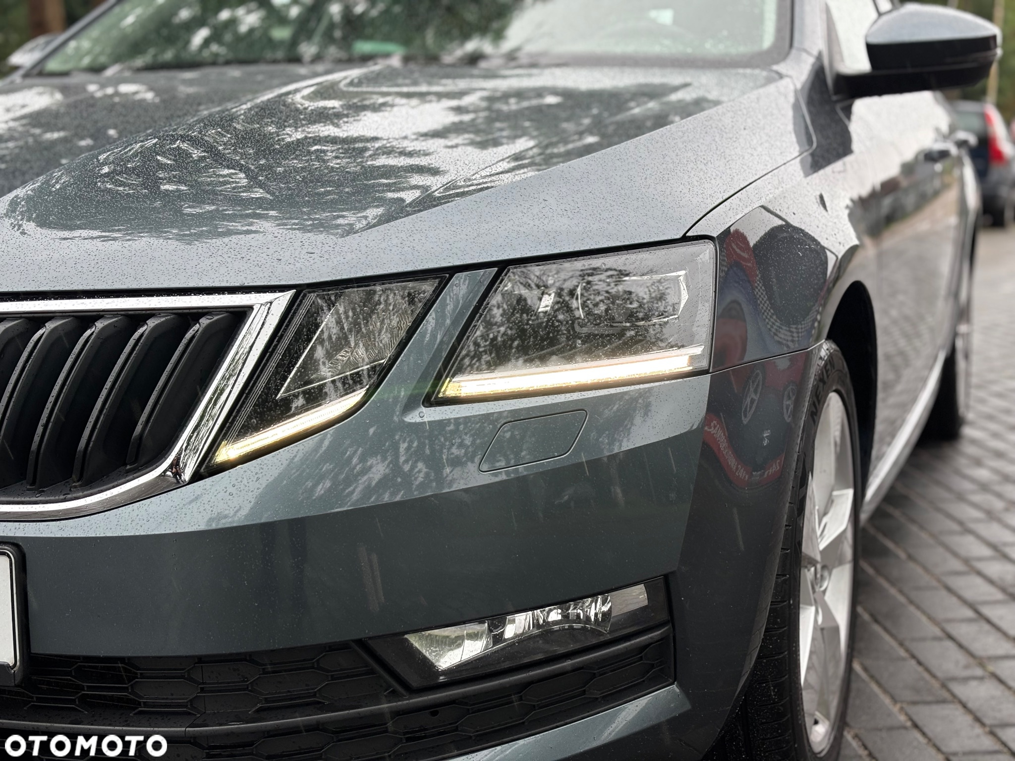 Skoda Octavia 2.0 TDI Premium Edition - 2