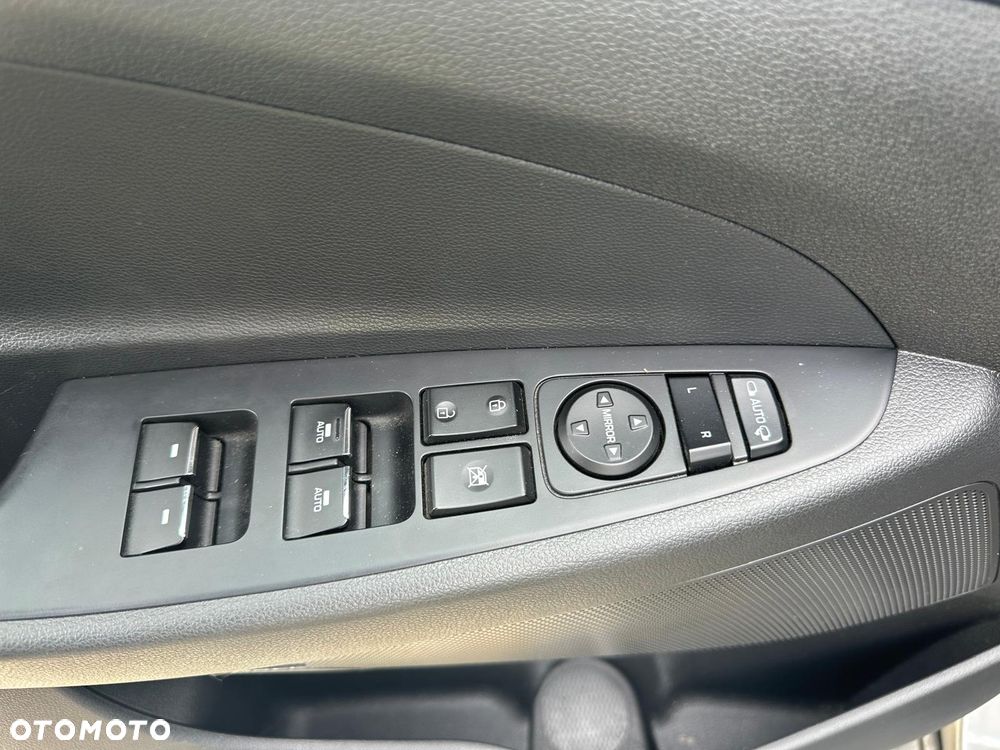 Hyundai Tucson 2.0 CRDi 48V Premium 4WD - 27
