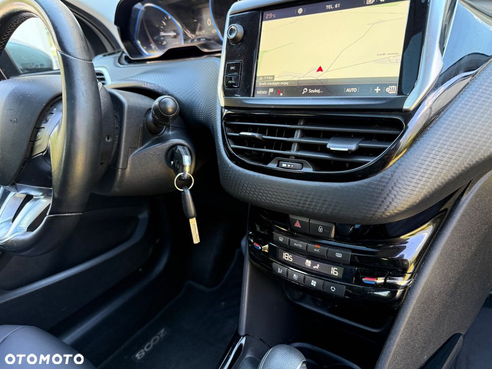 Peugeot 2008 PureTech 130 Stop&Start EAT6 Allure - 21
