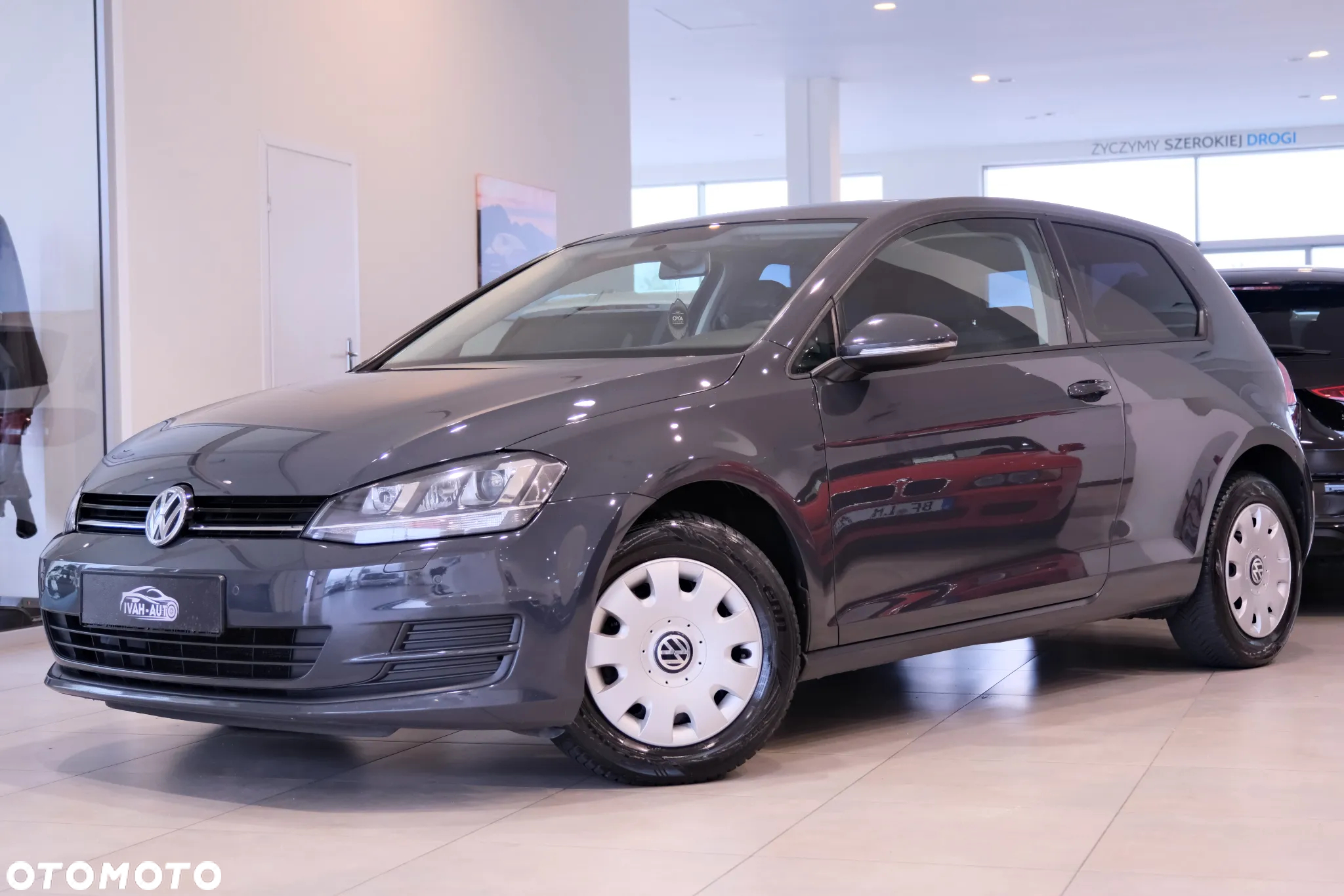 Volkswagen Golf 1.6 TDI BlueMotion Technology Cup - 21