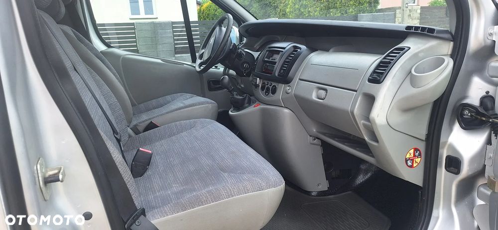 Renault Trafic - 9