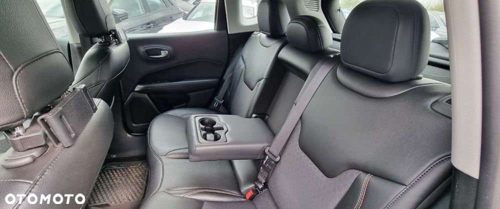 Jeep Compass - 9