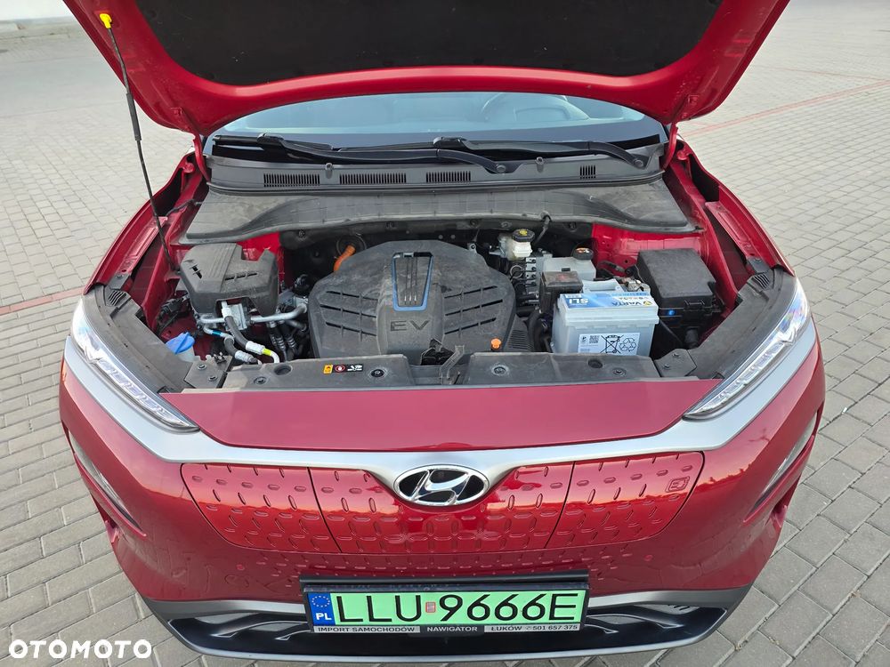 Hyundai Kona Premium - 24