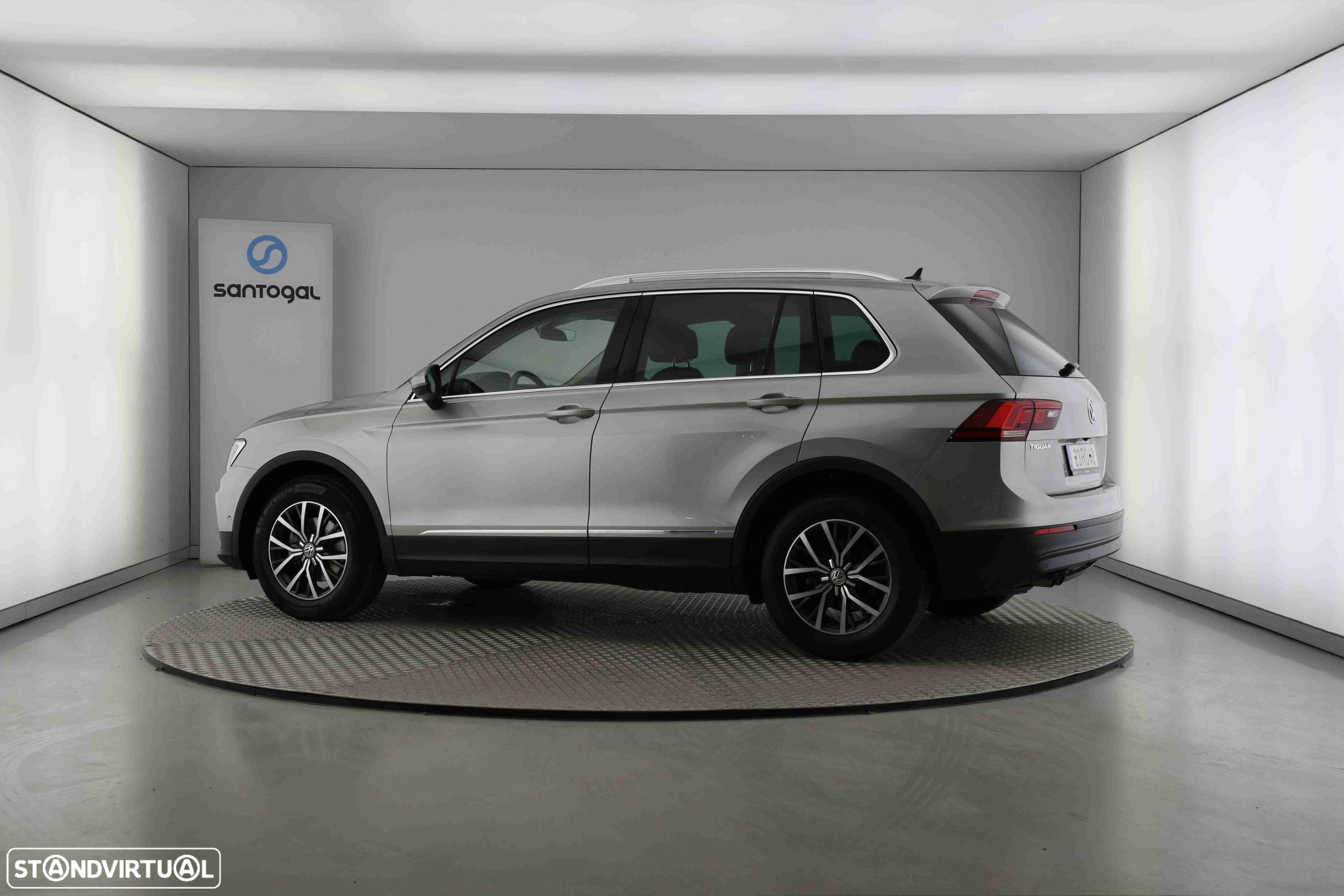 VW Tiguan 2.0 TDI Confortline - 5