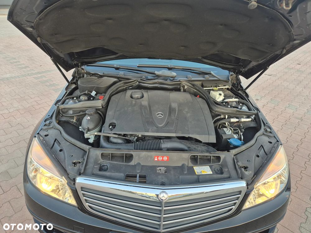 Mercedes-Benz Klasa C 200 CDI DPF BlueEFFICIENCY Elegance - 20