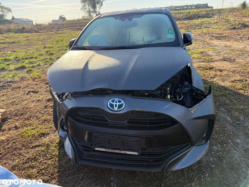 Toyota Yaris Hybrid 1.5 Active - 10