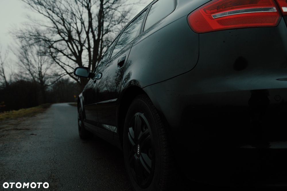 Audi A3 Sportback 1.4 TFSI S line Sportpaket (plus) - 24