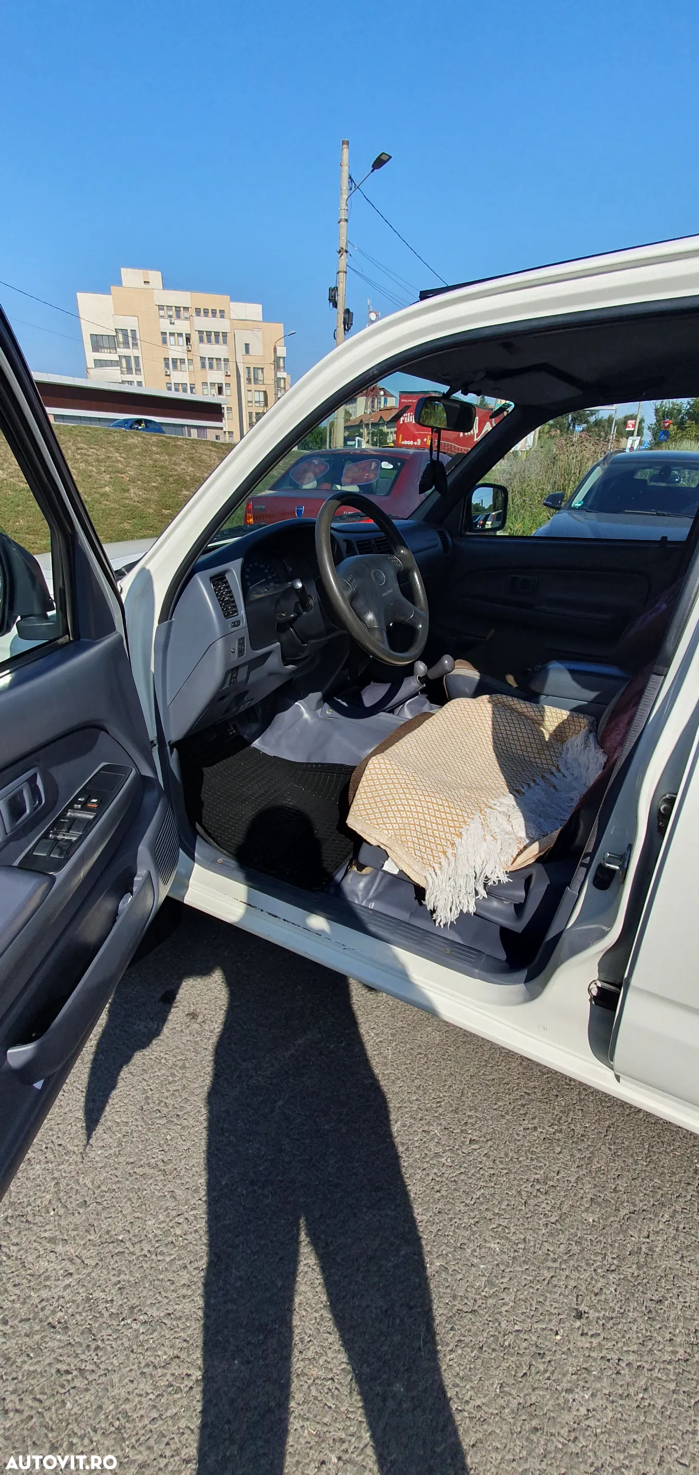 Toyota Hilux 4x4 Double Cab Special - 14