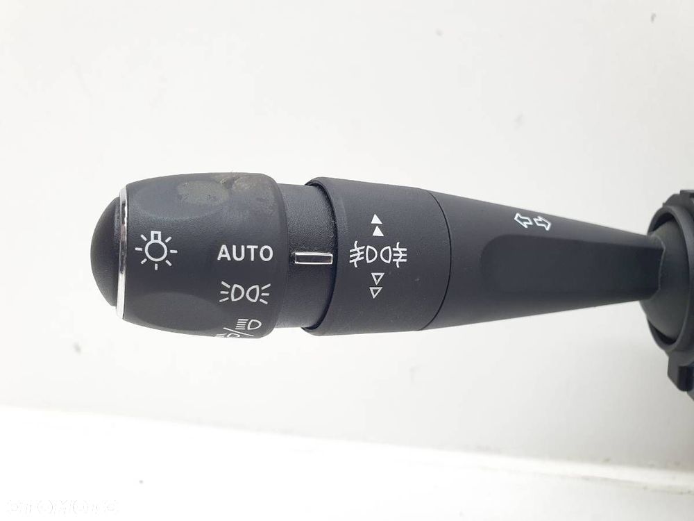 PRZEŁĄCZNIK ZESPOLONY TAŚMA MANETKI CITROEN C5 X 98313032ZD - 2