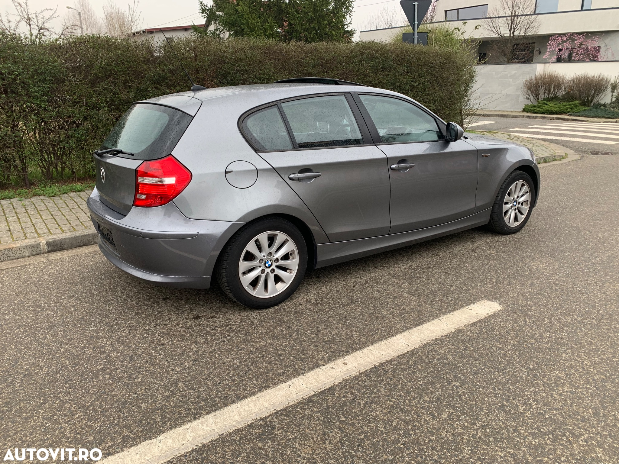 BMW Seria 1 116i - 21