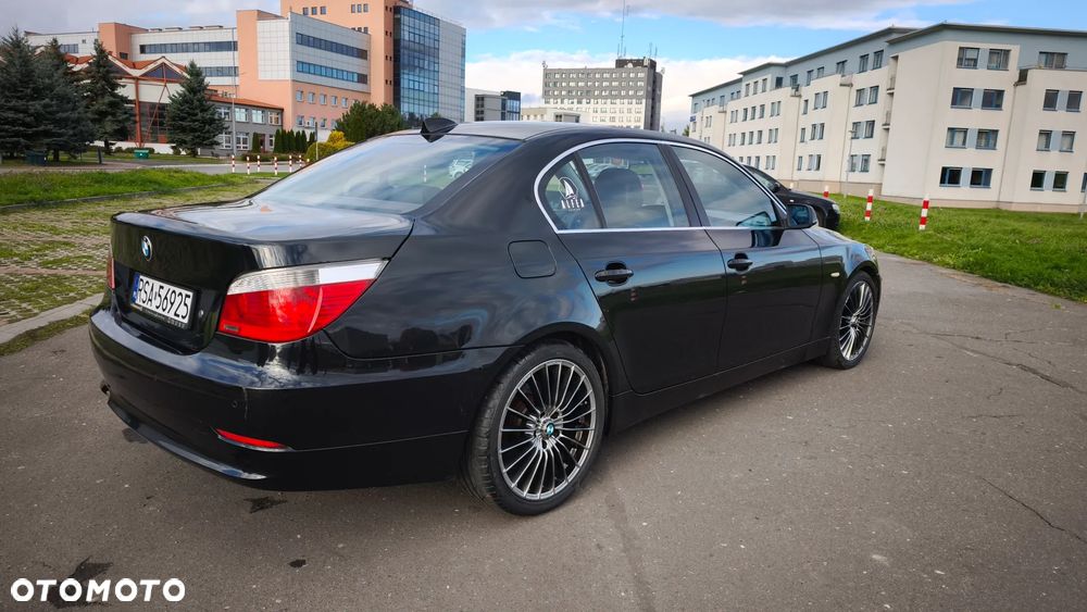 BMW Seria 5 520i - 18