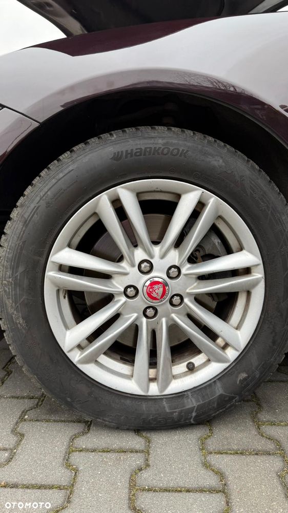 Jaguar XF 2.0 T Luxury - 14