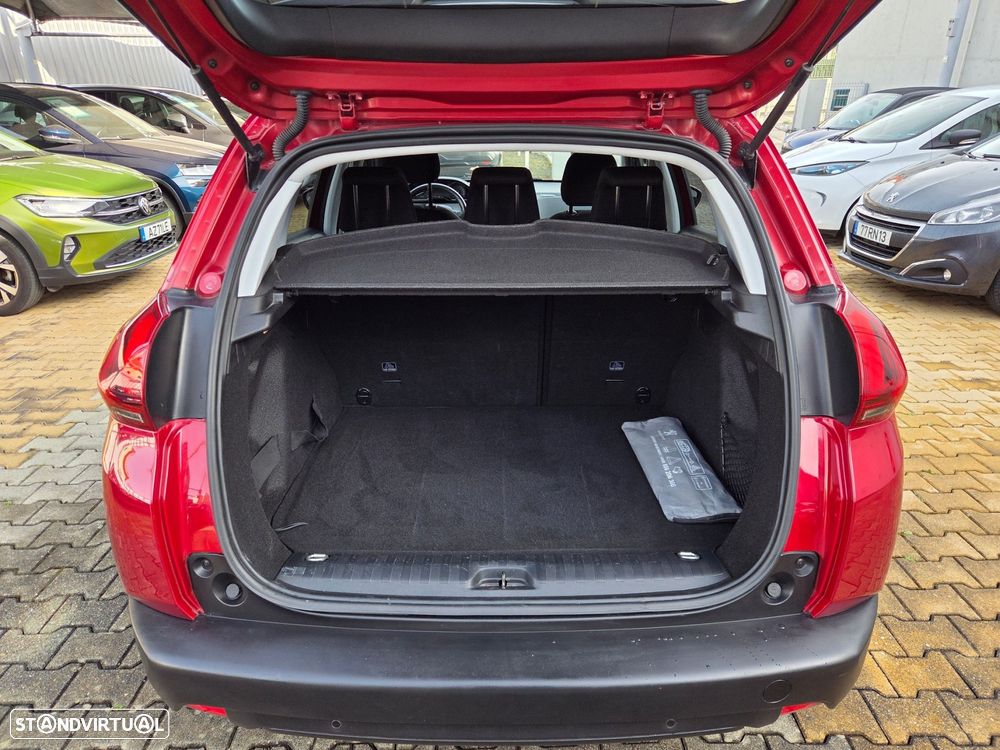 Peugeot 2008 1.5 BlueHDi Style - 12