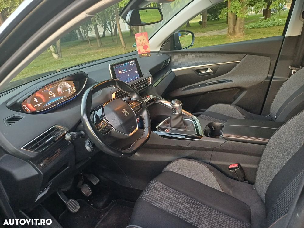 Peugeot 3008 1.2 PureTech Turbo S&S Access - 10