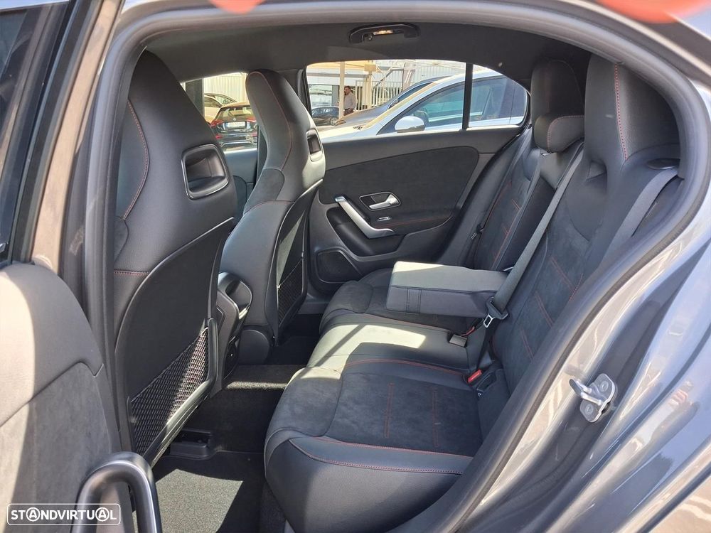 Mercedes-Benz A 180 d - 12