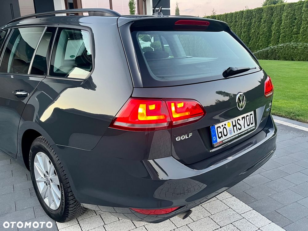 Volkswagen Golf 1.6 TDI BlueMotion Technology Lounge - 23