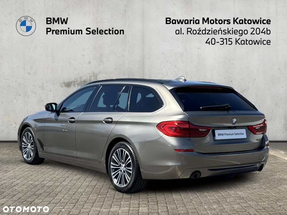 BMW Seria 5 530i xDrive Sport - 2