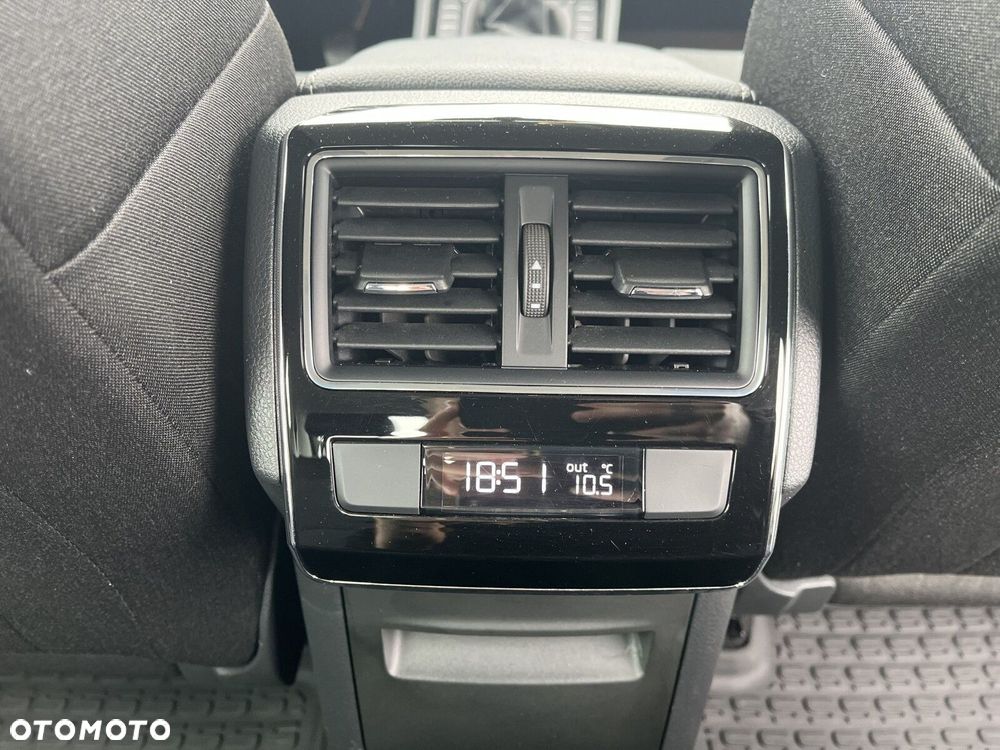 Skoda Superb 2.0 TDI Ambition - 22