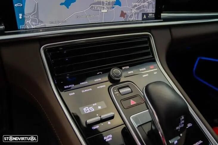 Porsche Panamera 4 E-Hybrid - 23