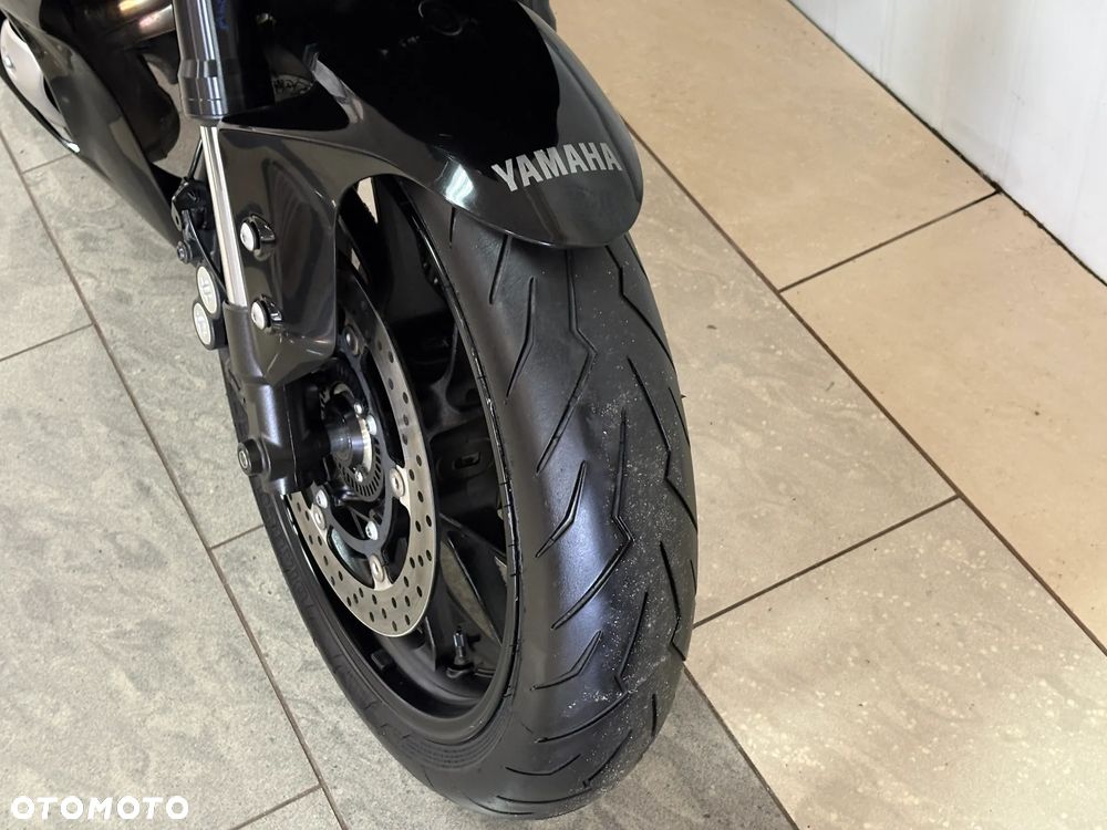 Yamaha R7 - 13