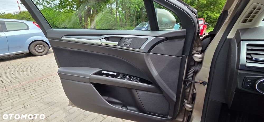 Ford Mondeo 1.5 EcoBoost Titanium - 11