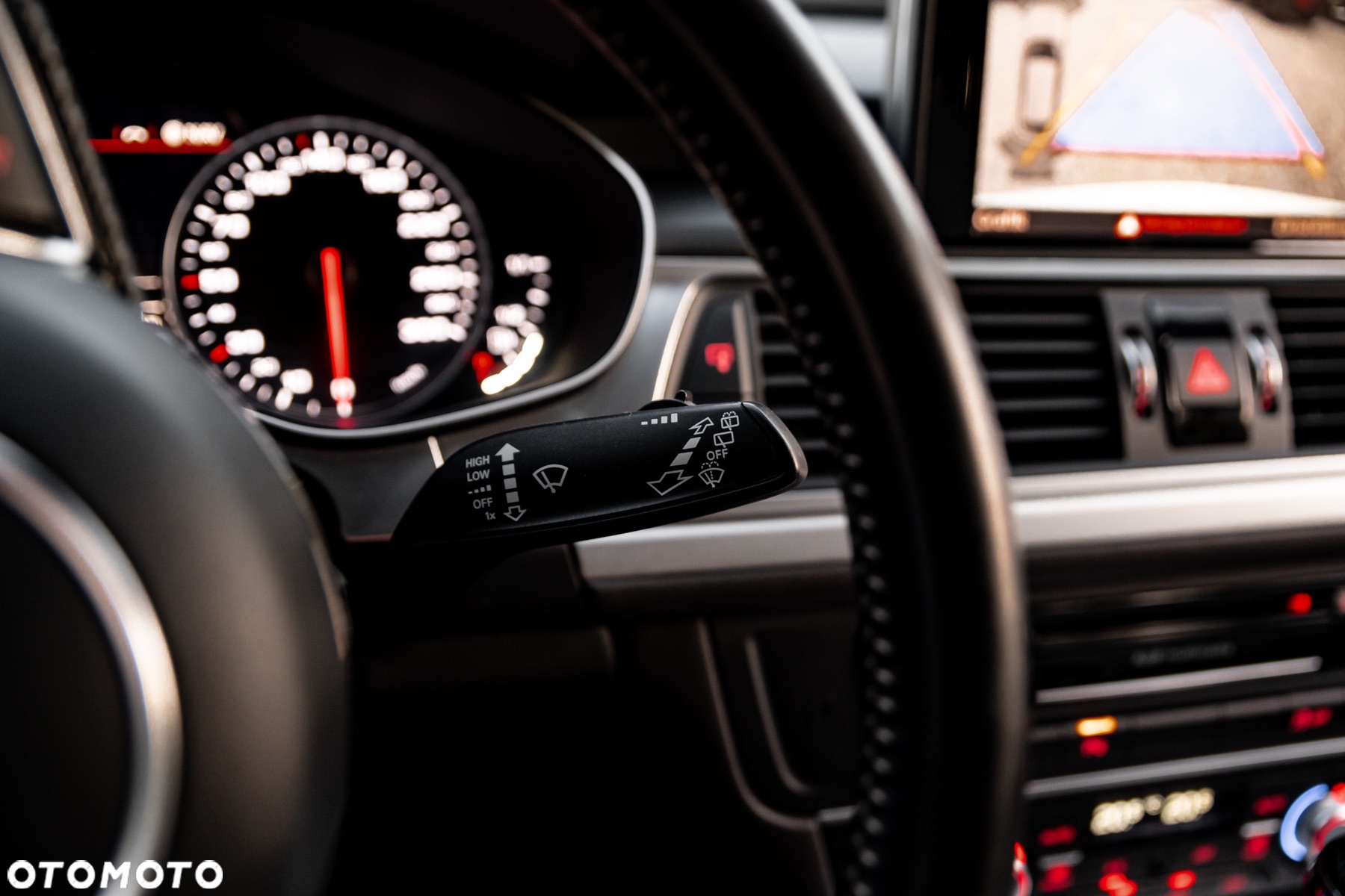 Audi A6 Avant 3.0 TDI quattro S tronic - 33