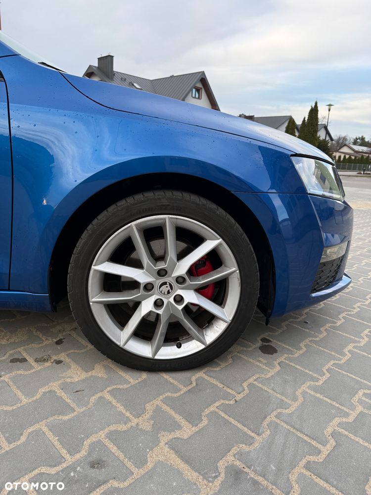 Skoda Octavia 2.0 TDI RS - 4