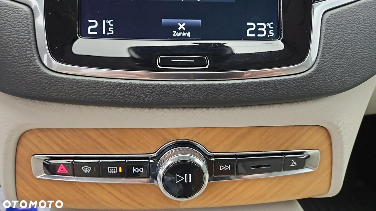 Volvo XC 90 - 19
