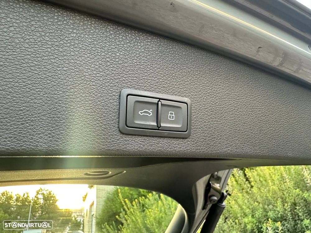 Audi Q2 2.0 TDI S-line S tronic quattro - 26