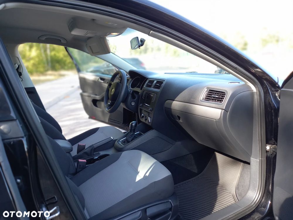 Volkswagen Jetta 1.4 TSI BMT Highline DSG - 13