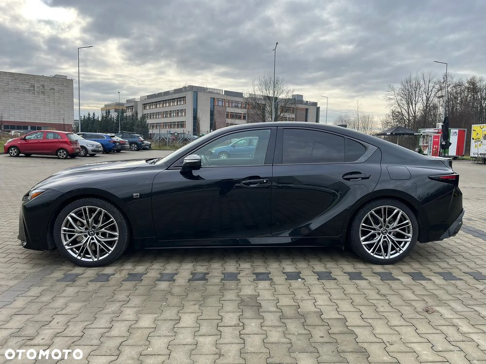 Lexus IS - 11