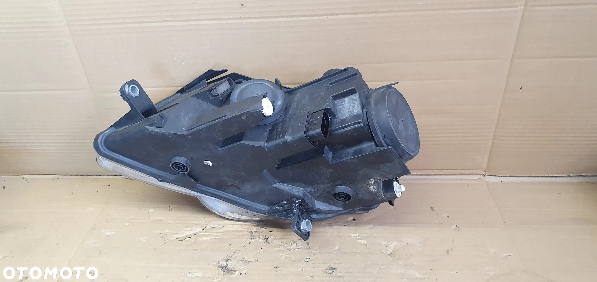 Lampa prawy przód przednia prawa VW Passat B6 3C0941006S - 7