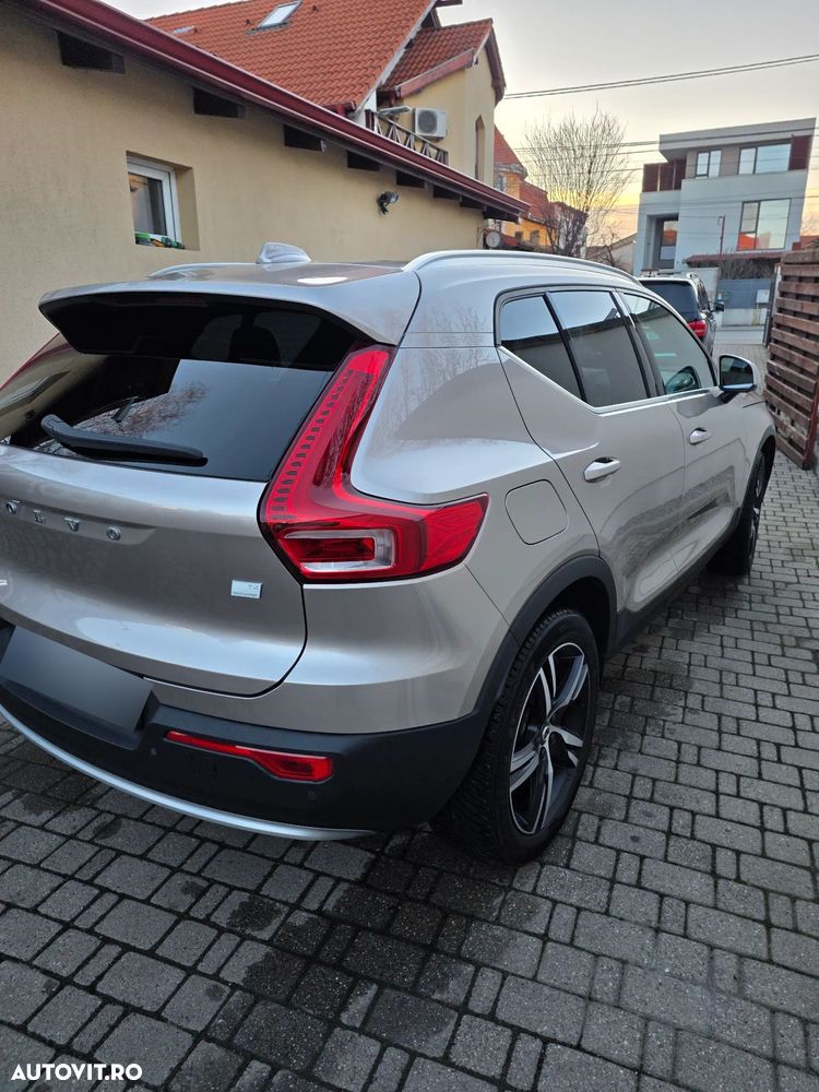 Volvo XC 40 Recharge T4 Twin Engine AT7 Inscription Expression - 3