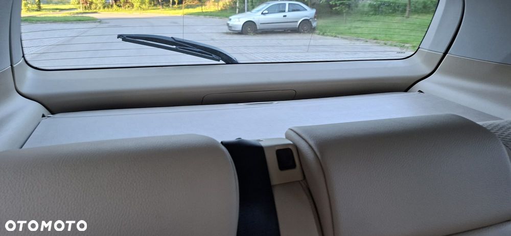 Mercedes-Benz Klasa B 180 - 25