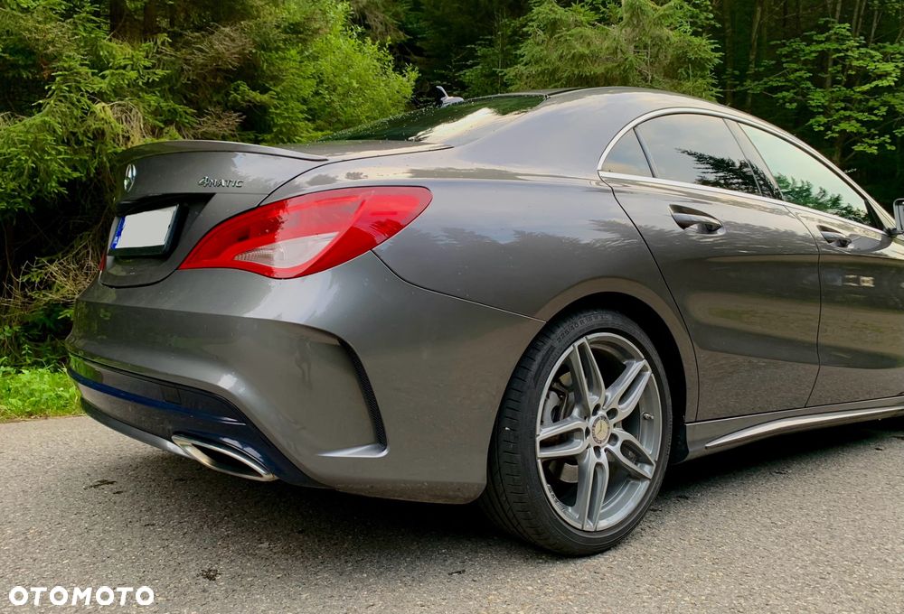 Mercedes-Benz CLA 250 4-Matic AMG Line - 8
