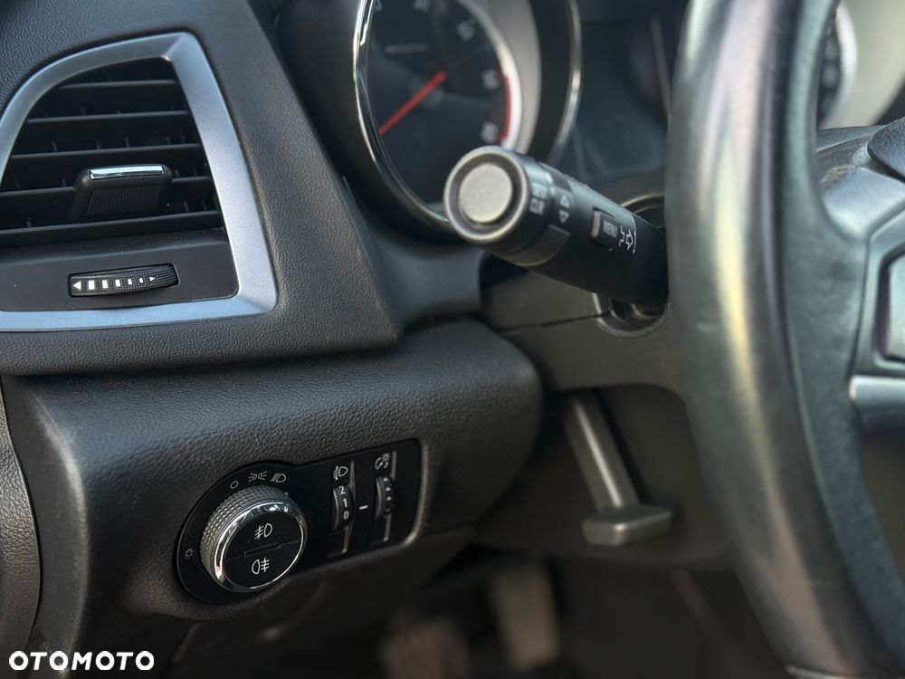 Opel Astra 1.7 CDTI DPF White Edition - 13