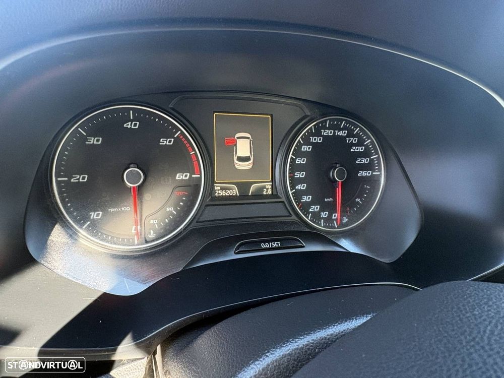 SEAT Leon ST 1.6 TDI Style Ecomotive - 8
