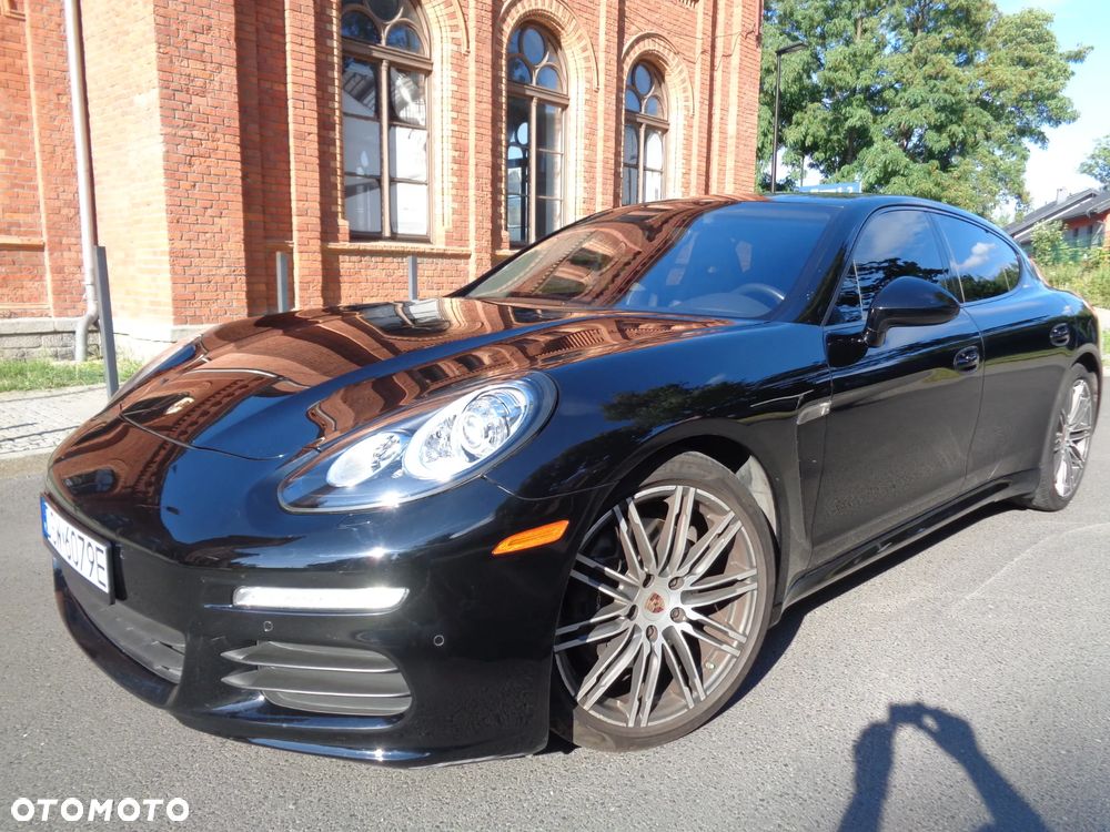 Porsche Panamera 4 - 1