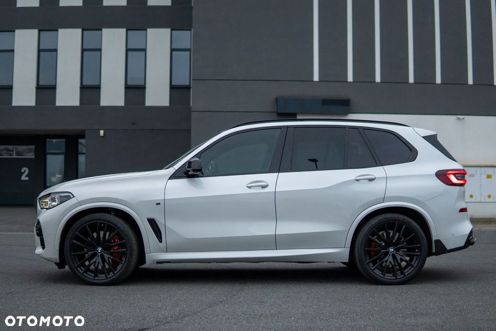 BMW X5 M M50i - 14