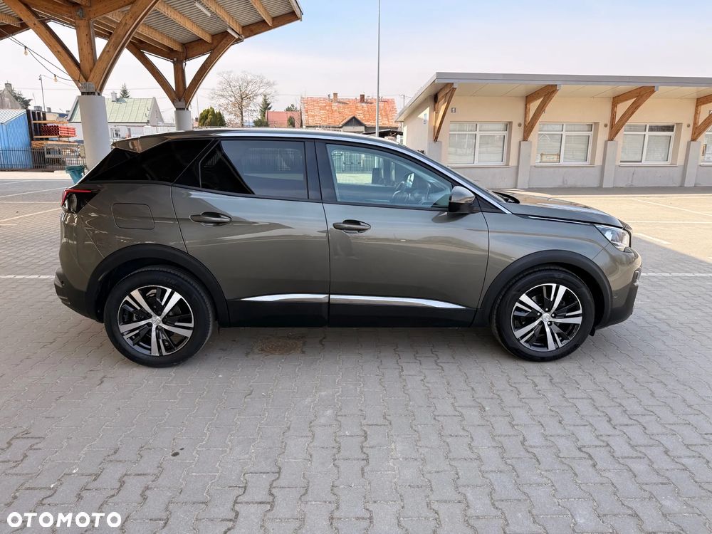 Peugeot 3008 PureTech 130 Stop & Start GPF EAT8 Allure - 9