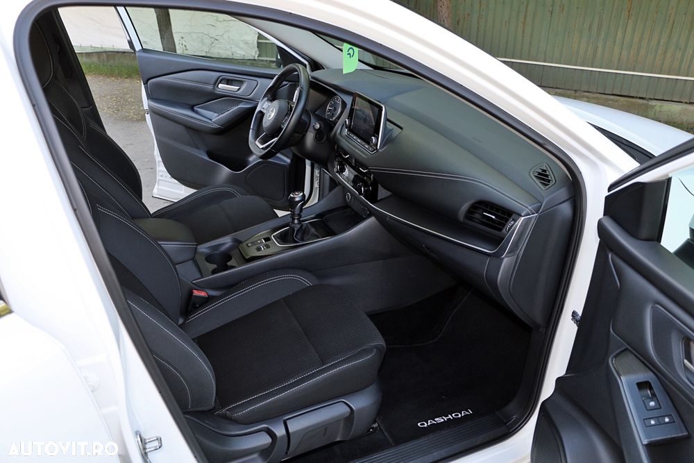 Nissan Qashqai 1.3 138CP 2WD N-Connecta - 19