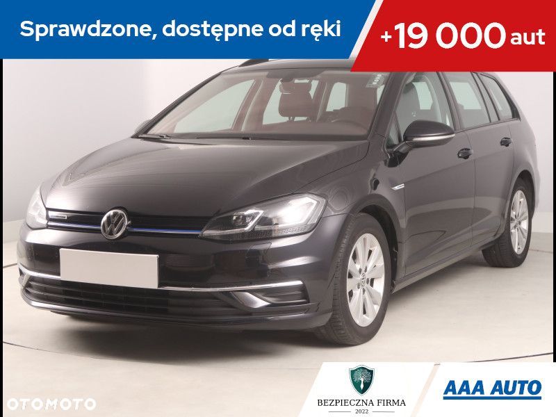 Volkswagen Golf - 1