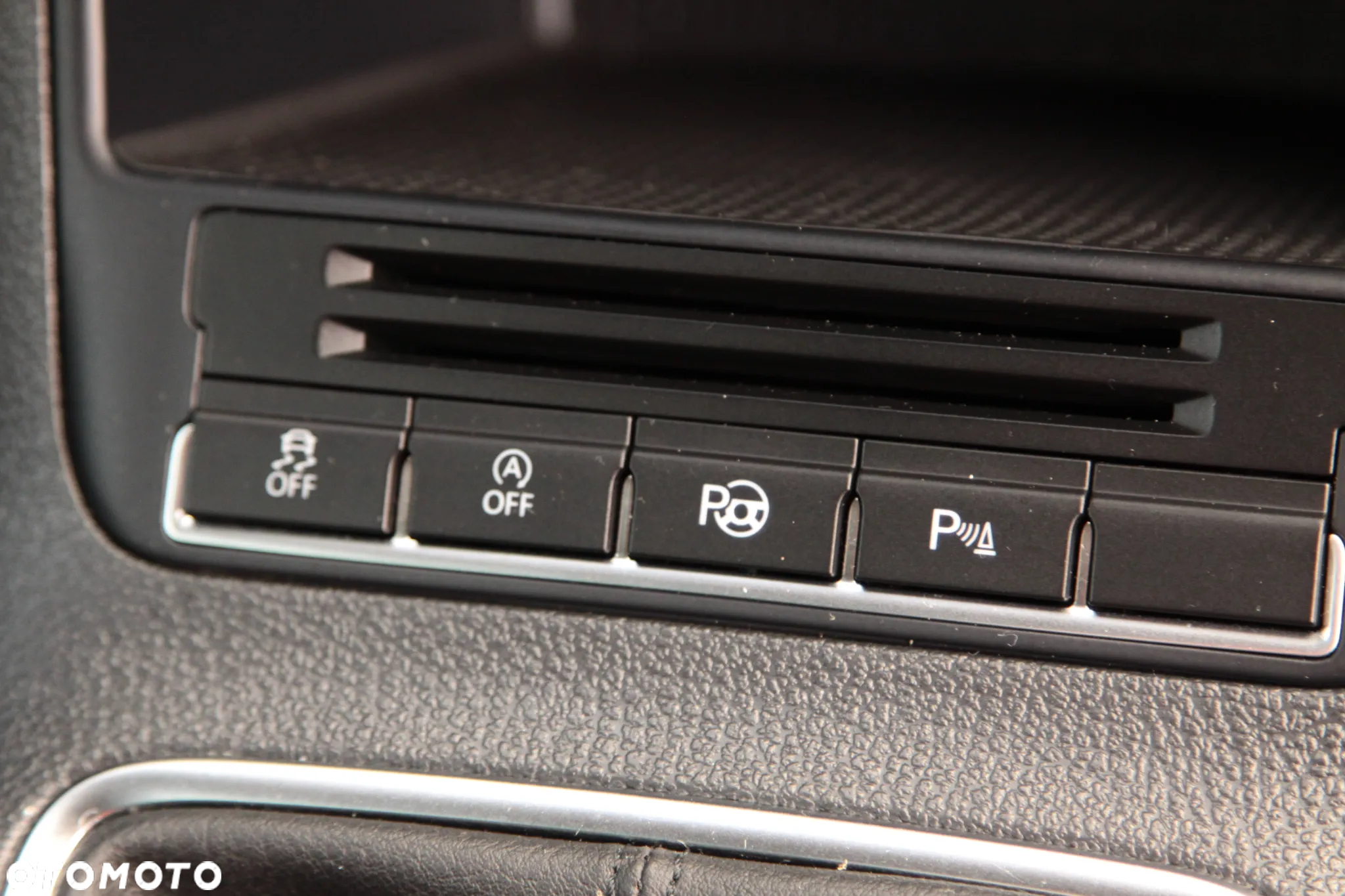 Volkswagen Tiguan 2.0 TDI DPF BlueMotion Technology Sport & Style - 20