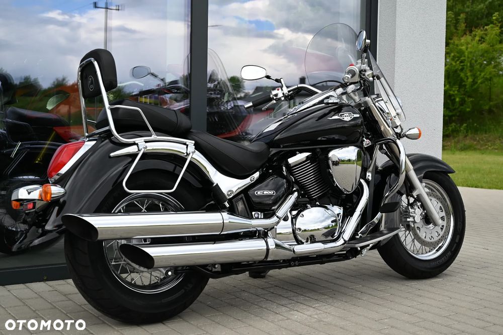 Suzuki Intruder - 40
