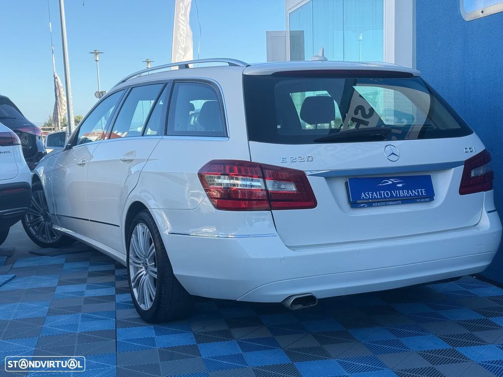 Mercedes-Benz E 220 CDI 7G-TRONIC Elegance - 3